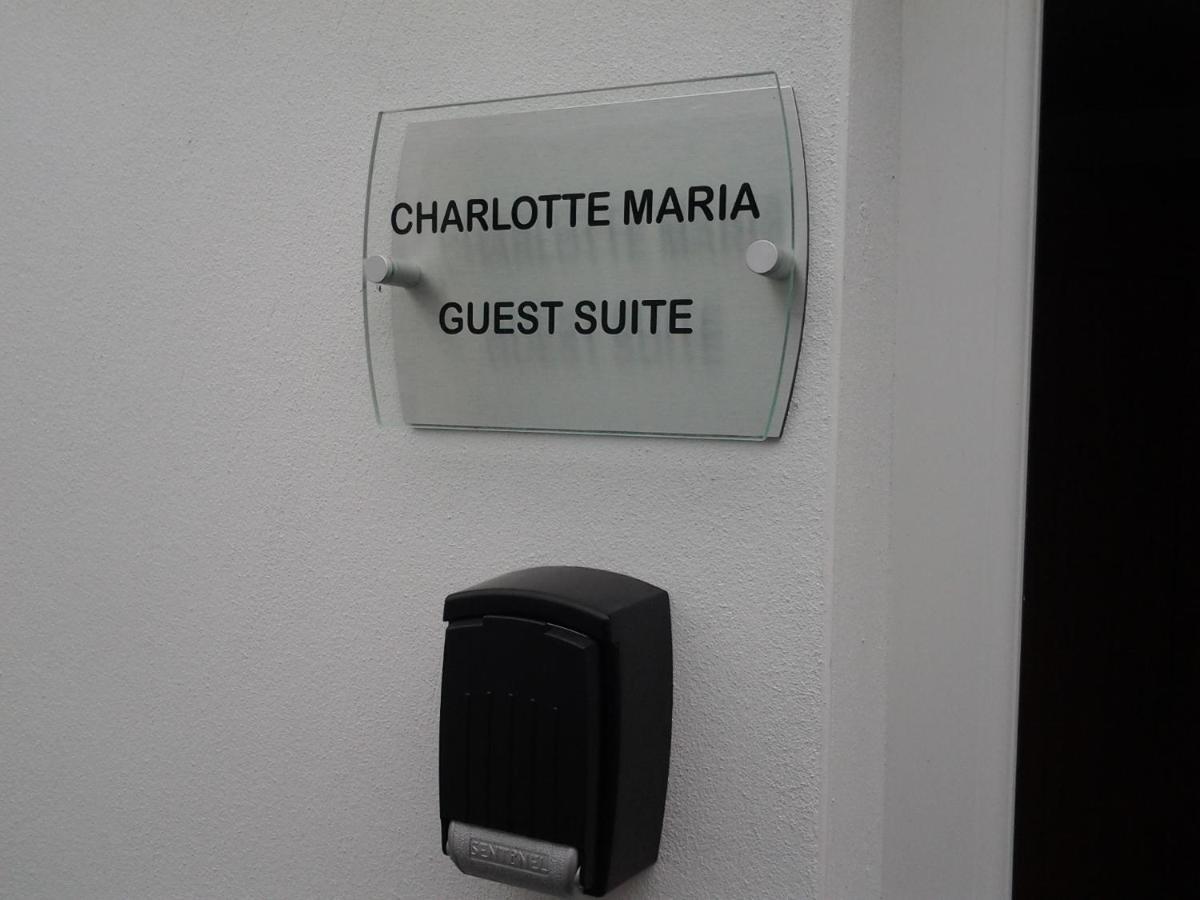 Lady Charlotte Guest Rooms Triple Rooms Dowlais Ngoại thất bức ảnh